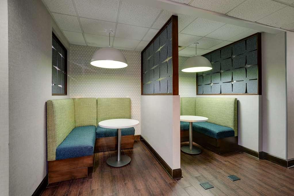 Hampton Inn Moultrie Beltér fotó